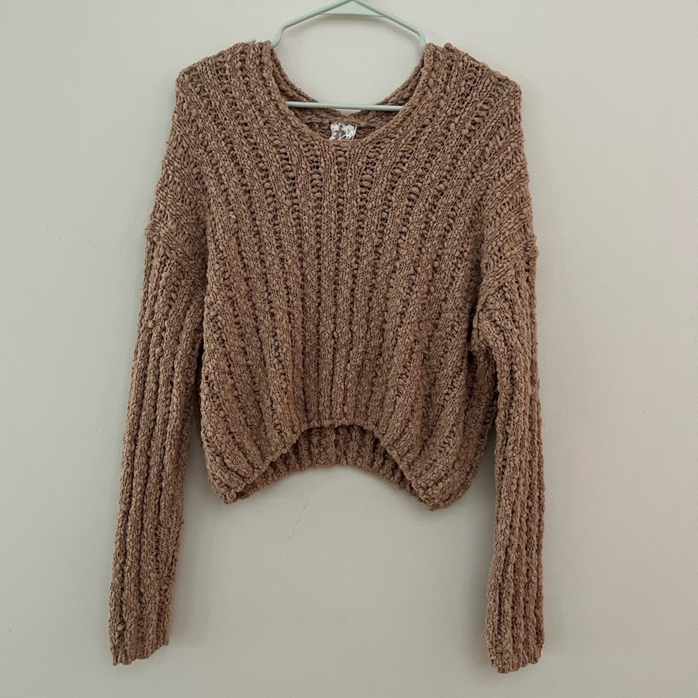 Sadie & Sage Tan Knit Cropped Sweater